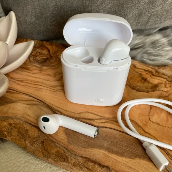 Wireless earbuds - Picture 8 of 11